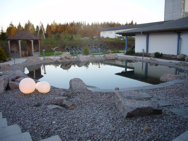 Saunawelt Teichanlage Abkühlbecken